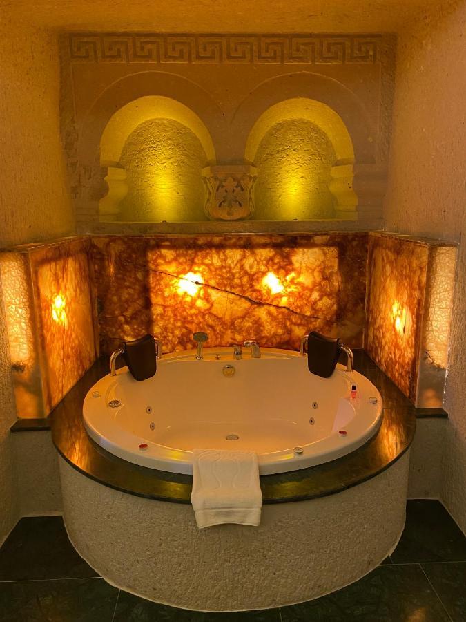 Abu Hayat Cave Suites Ортахисар Экстерьер фото