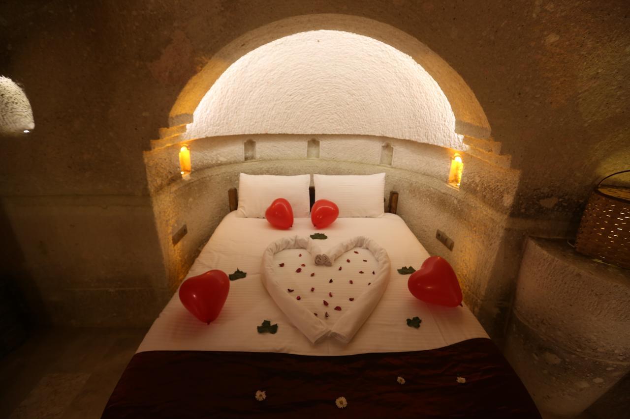 Abu Hayat Cave Suites Ортахисар Экстерьер фото