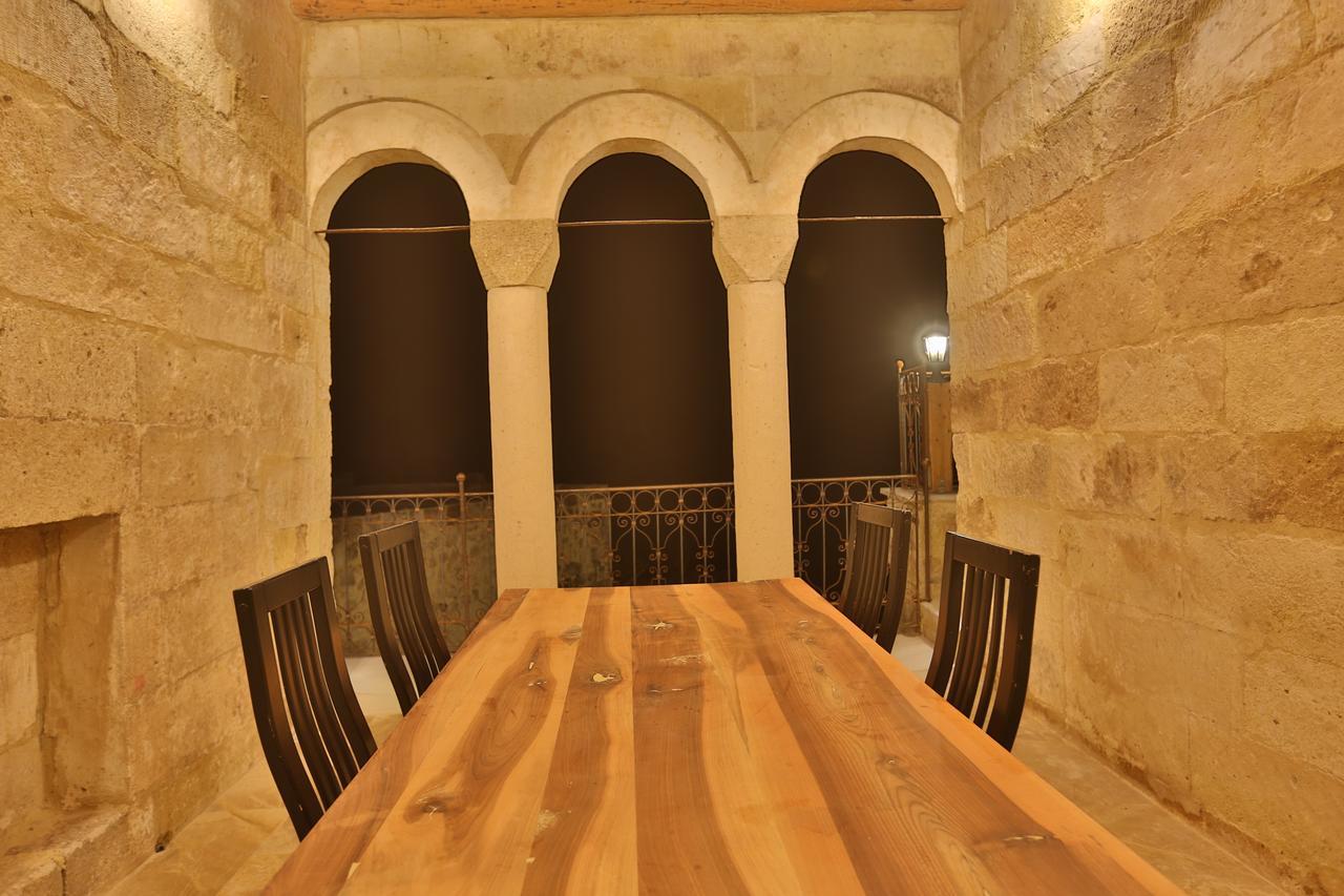 Abu Hayat Cave Suites Ортахисар Экстерьер фото