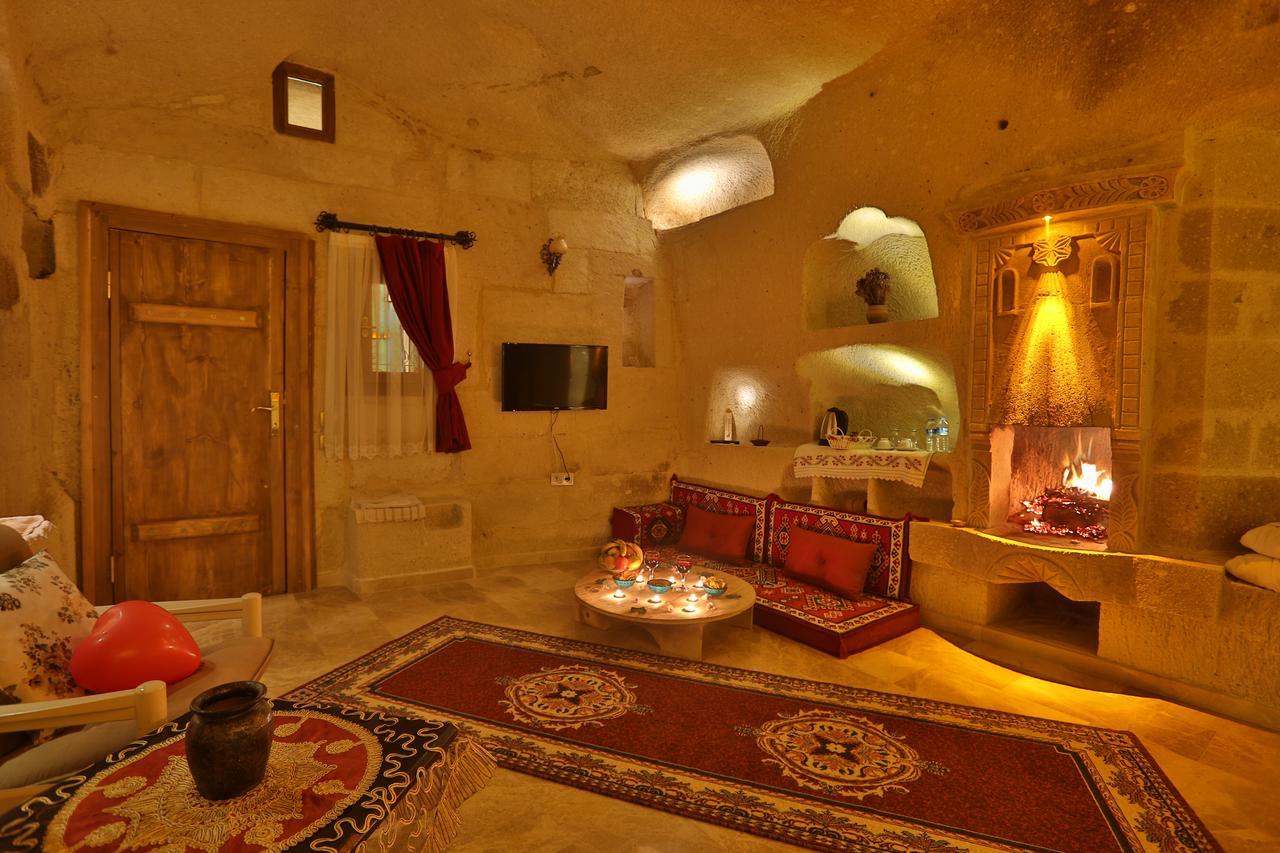 Abu Hayat Cave Suites Ортахисар Экстерьер фото