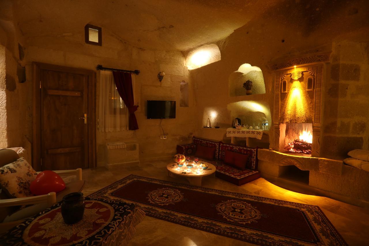 Abu Hayat Cave Suites Ортахисар Экстерьер фото