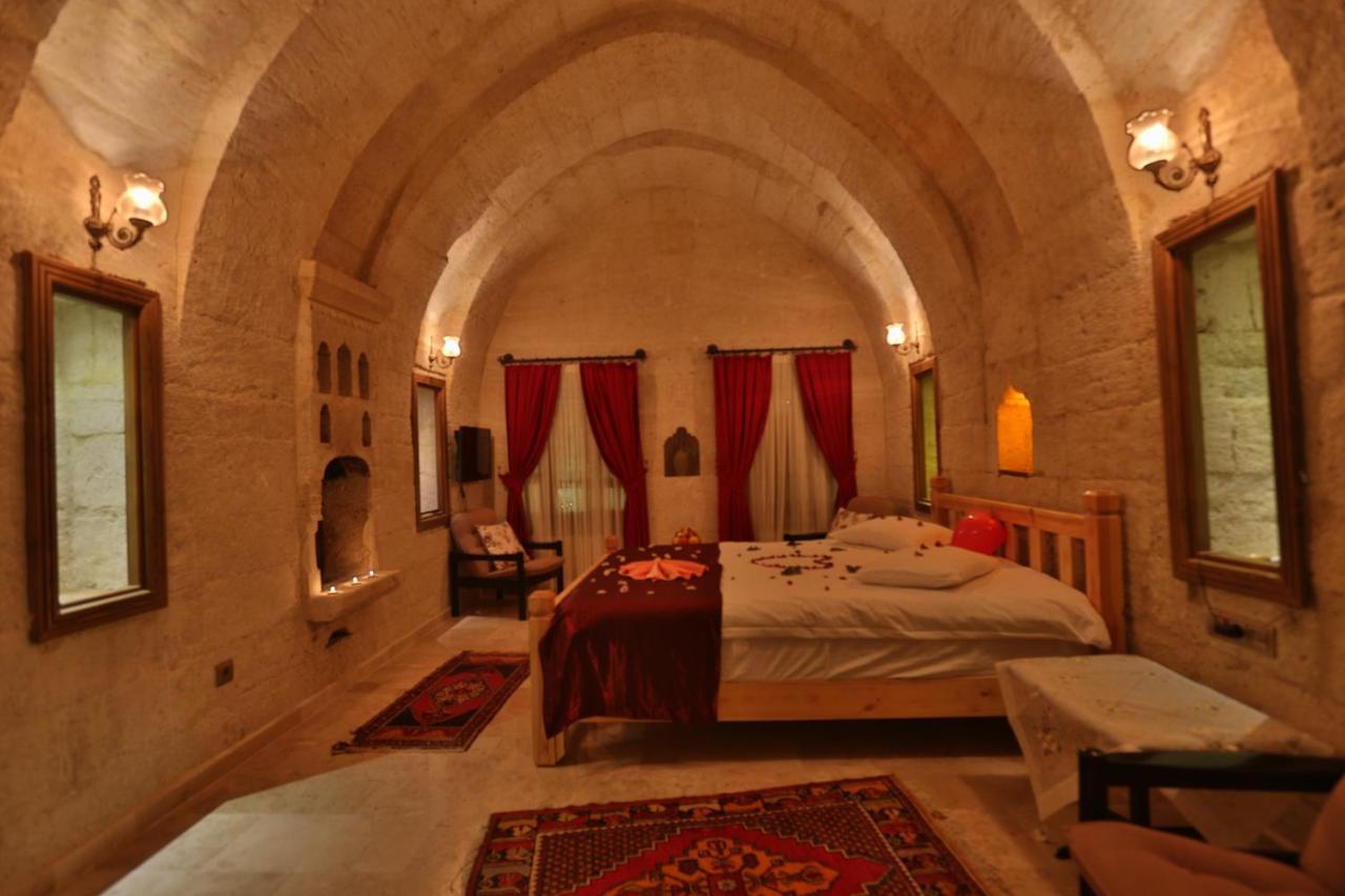 Abu Hayat Cave Suites Ортахисар Экстерьер фото