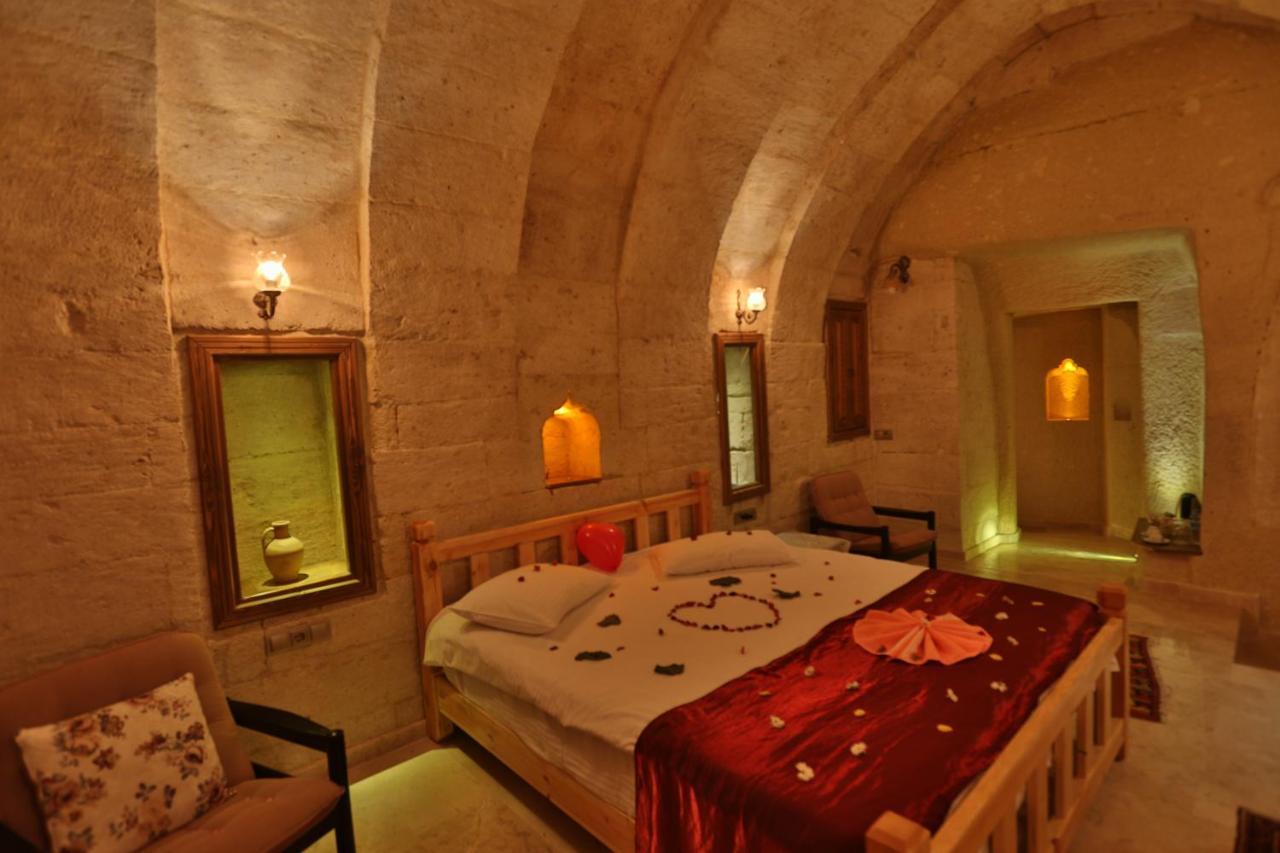 Abu Hayat Cave Suites Ортахисар Экстерьер фото